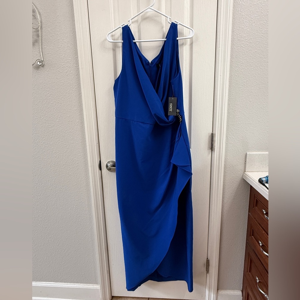 16 P Electric Blue Gown NWT
